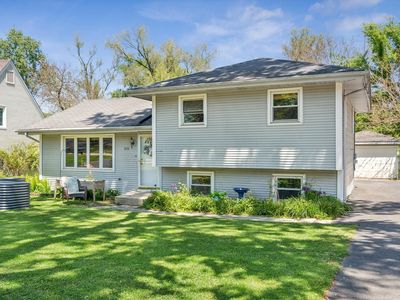 Property at 916 Lacey Ave, Lisle, IL
