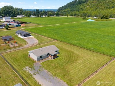 208 Mossyrock Road W
