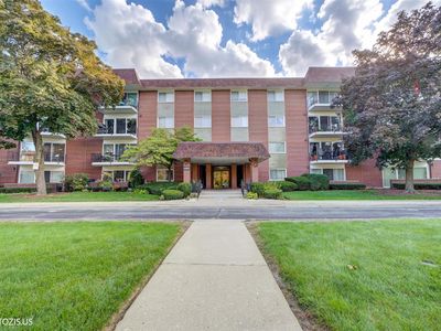 1025 S Fernandez Ave APT 2D
