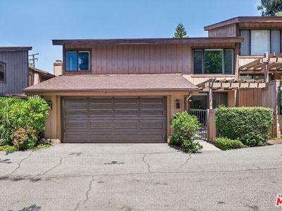 21 Northwoods Ln