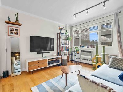 52-40 39th Dr APT 3U