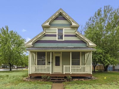 601 Walnut St