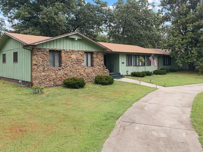 1017 Chinquapin Street