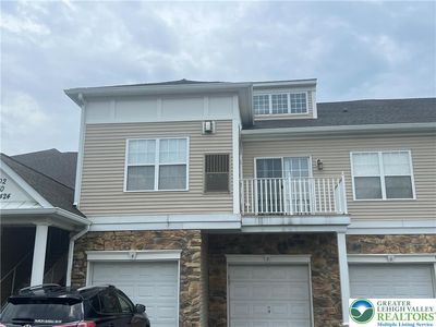 424 Waterford Ter
