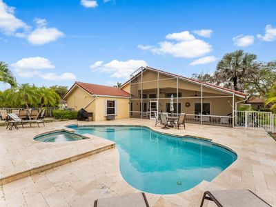 4199 NW 81st Terrace