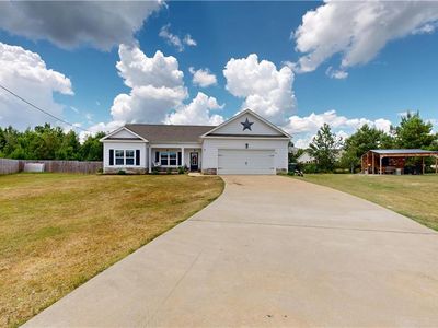 4 Pimlico Dr
