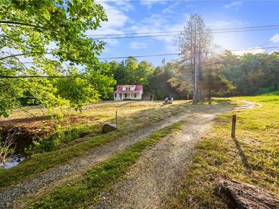 657 Lawrence Greene Road