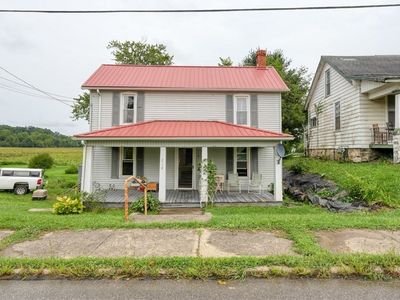 214 Main St