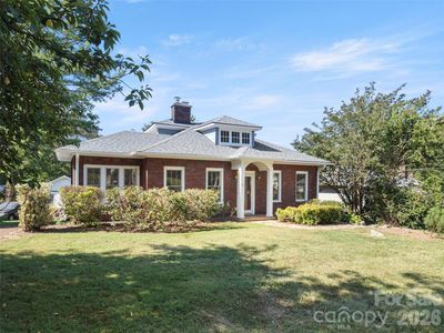 65 Longview Rd