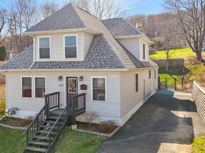 123 Robble Ave