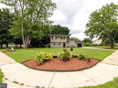 5542 Snyder Ave