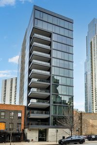 56 W Huron St #PENTHOUSE