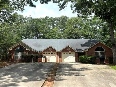 2433 & 2435 Annandale Dr