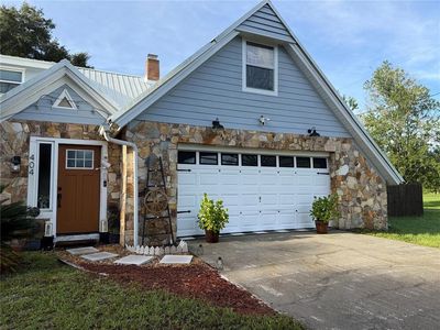 404 E WELCH RD
