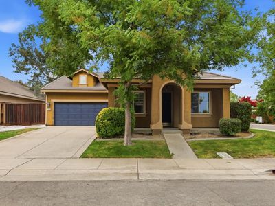 789 Alcantar Cir