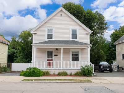 28 Endicott St