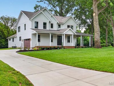 12 Beacon Hill Ln