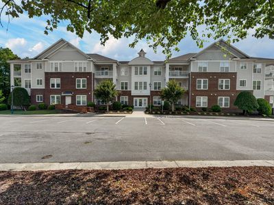 412 Eyam Hall Ln