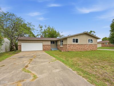 2402 Alabama Ave