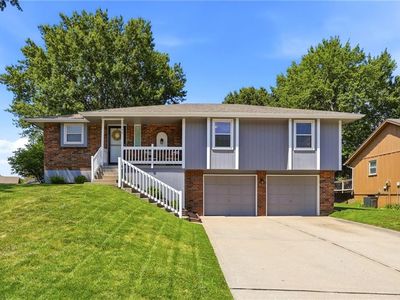 1100 NE Deerbrook Ter