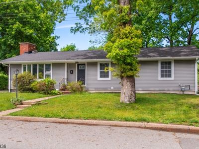8 Wilcox Ave