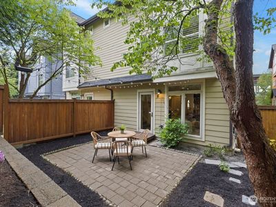 3122 Franklin Avenue E #B