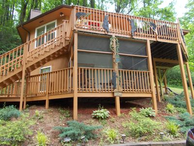 1157 Villa Ln