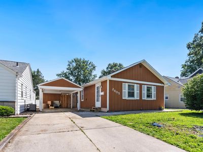 2805 Fairoak Dr
