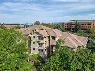 639 N Riverpoint Blvd APT J403