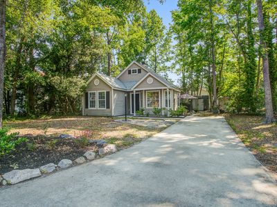 100 Fern Ct
