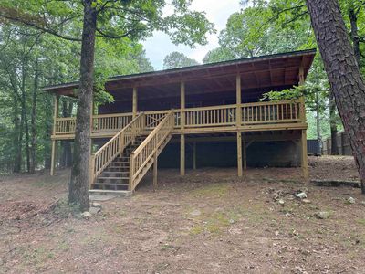 98 Lakeside Dr