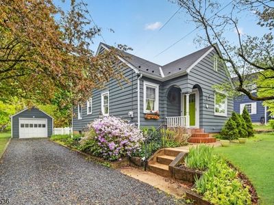 63 Laurel Ave