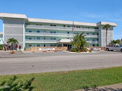 325 Causeway D104