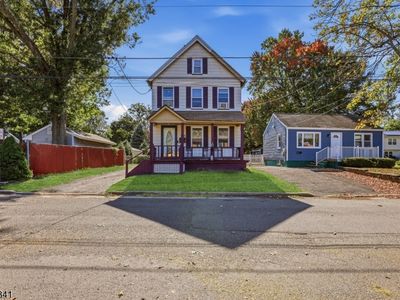 111 Ayers Pl