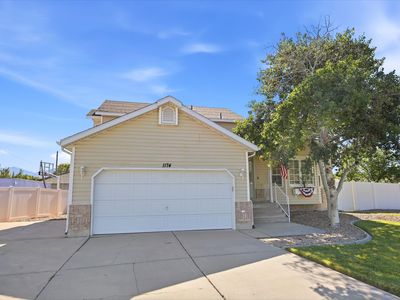 1174 W Matthews Way