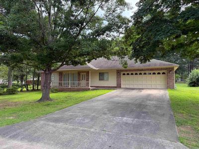 917 Dogwood Ln