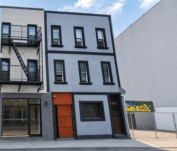 1704 E New York Ave