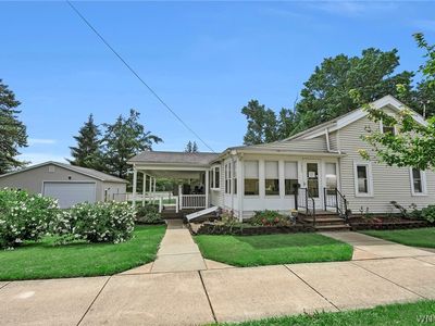 1207 S Main St