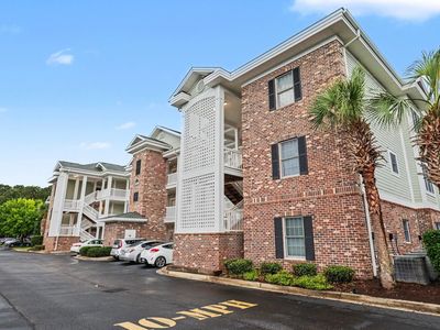 4869 Magnolia Pointe Ln. #205