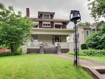 215 S 16th St
