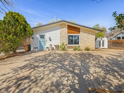 5002 Ledesma Rd