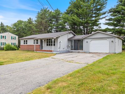 8 Elaine Drive