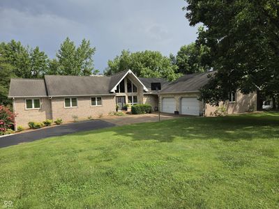 3845 Valley View Dr