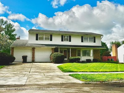 3305 Inverary Dr