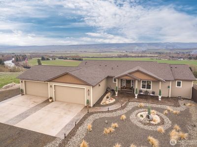 461 Deer Valley Drive