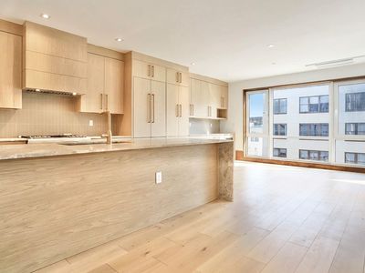 87 Jefferson St APT 2