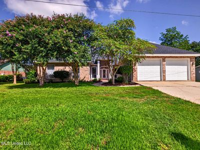 56135 Diamondhead Dr E