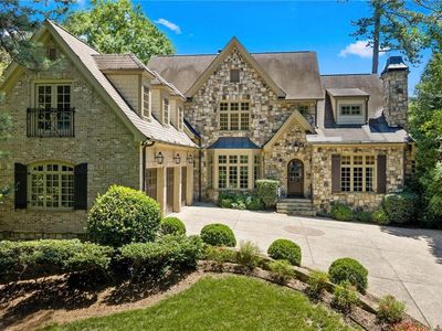 355 Pine Tree Dr NE