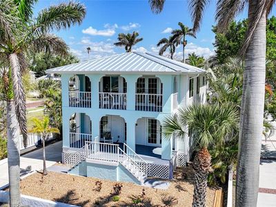 509 W Retta Esplanade