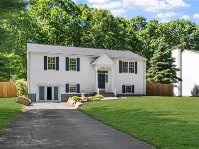 66 Hunters Crossing Dr